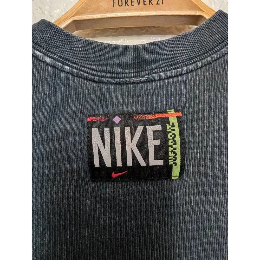 Nike top for women